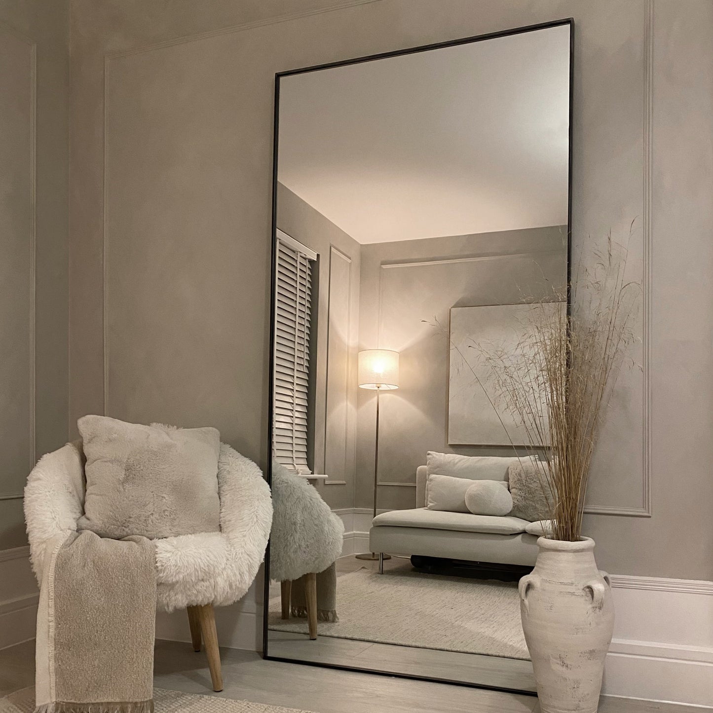 Xavril – Grande Espelho de Corpo Inteiro em Metal Preto, 200 cm x 100 cm