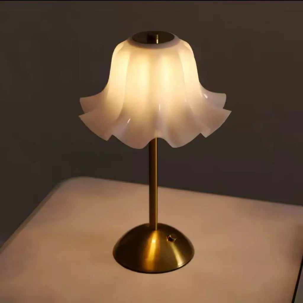 Luminária Abajur de Mesa Regulável